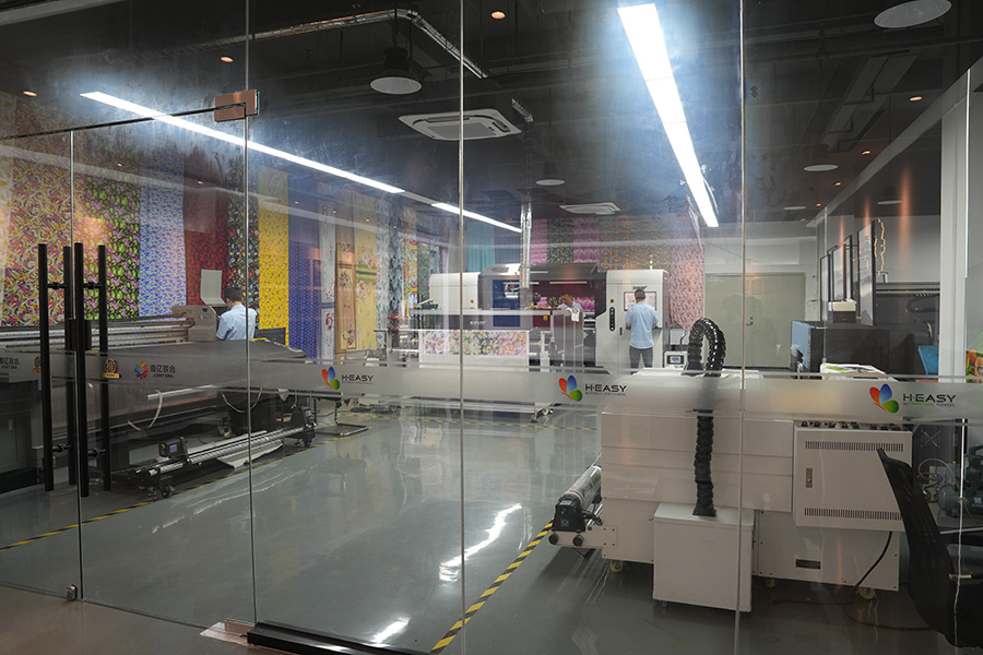 Equipment exhibition hall